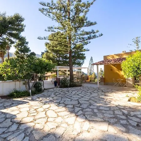 Azzurra Villa *